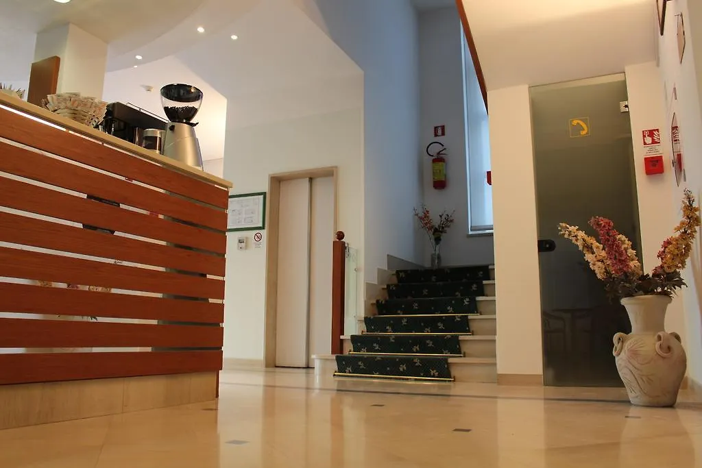 Hotel Massimo Riccione 2*,