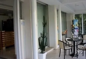 Hotel Massimo Ριτσόνε Ιταλία